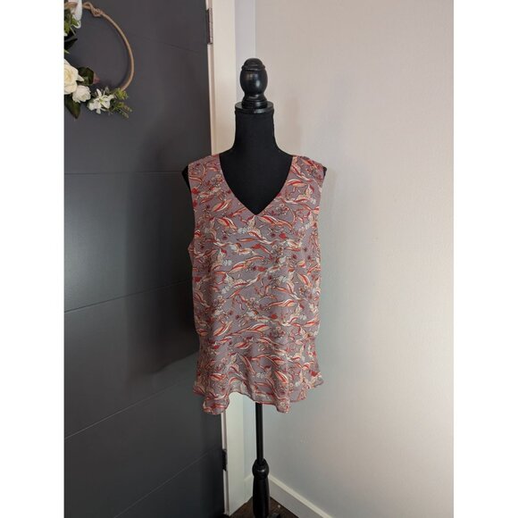 Cabi Good Luck Crane Print Red and Gray Sleeveless Blouse - L Style #3611 - Picture 1 of 10